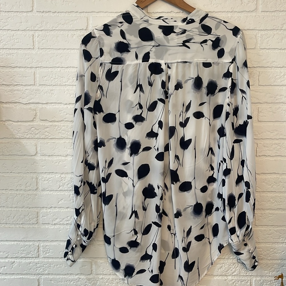 Equipment Button Down Blouse Size Medium - image 3